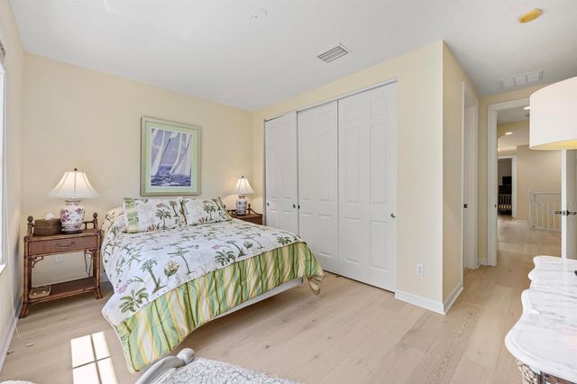 1043 Vintner Boulevard, Palm Beach Gardens, FL 33410