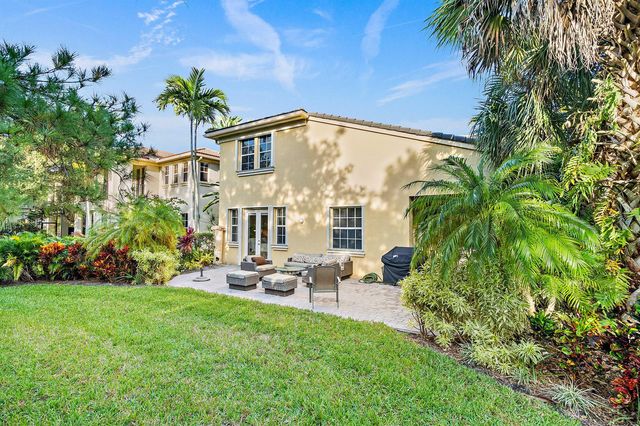 1043 Vintner Boulevard, Palm Beach Gardens, FL 33410