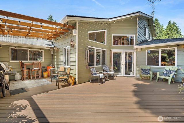 19810 98th Avenue NE, Bothell, WA 98011