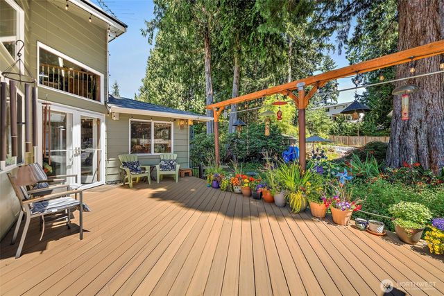 19810 98th Avenue NE, Bothell, WA 98011