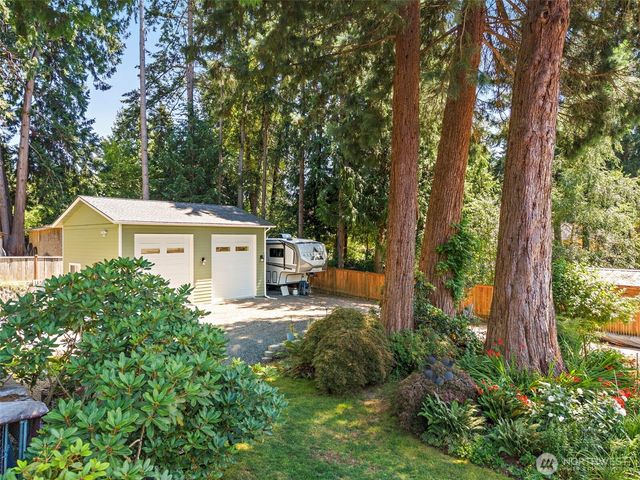 19810 98th Avenue NE, Bothell, WA 98011