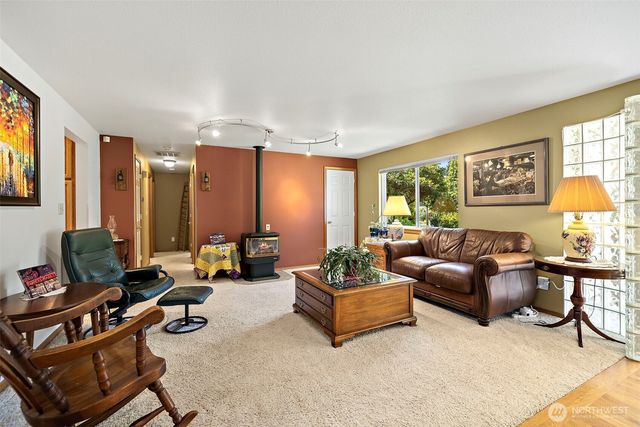 19810 98th Avenue NE, Bothell, WA 98011