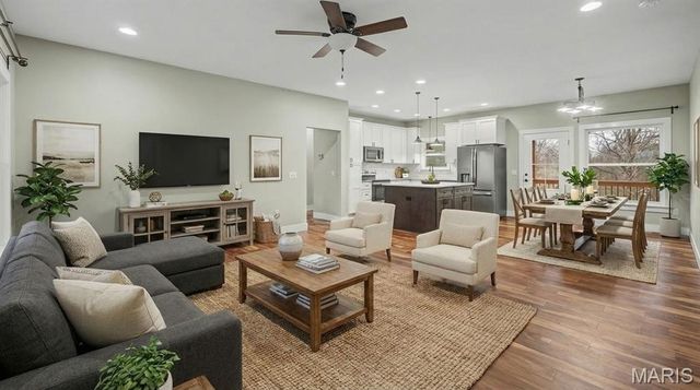 673 W Highway D, Wentzville, MO 63385