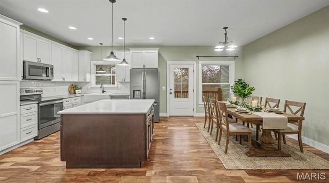 673 W Highway D, Wentzville, MO 63385