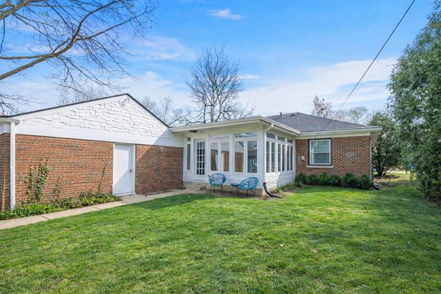 700 S Catherine Avenue, La Grange, IL 60525