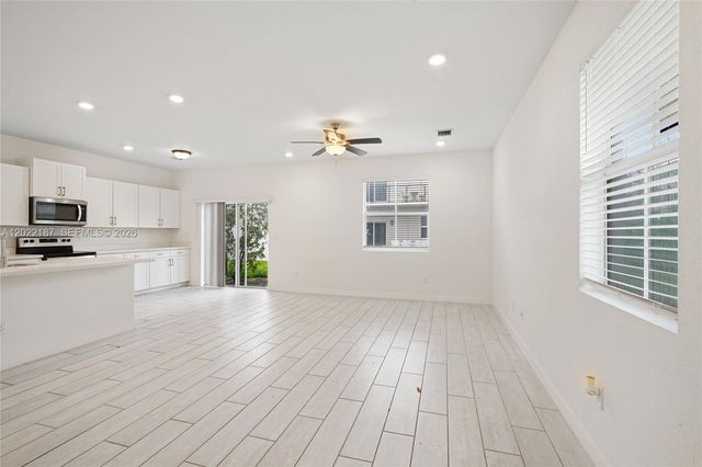 763 SE 17th St, Homestead, FL 33034