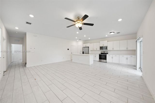 763 SE 17th St, Homestead, FL 33034
