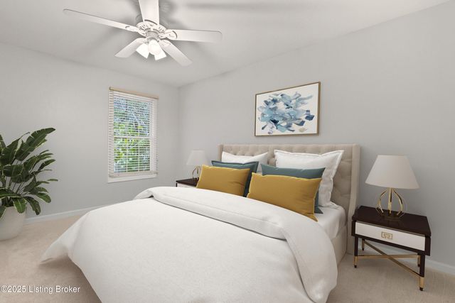 8406 Oxford Woods Ct, Louisville, KY 40222