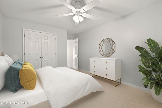 8406 Oxford Woods Ct, Louisville, KY 40222