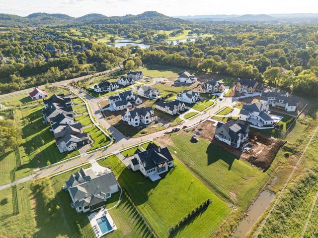 8128 Boiling Springs Pl, Brentwood, TN 37027
