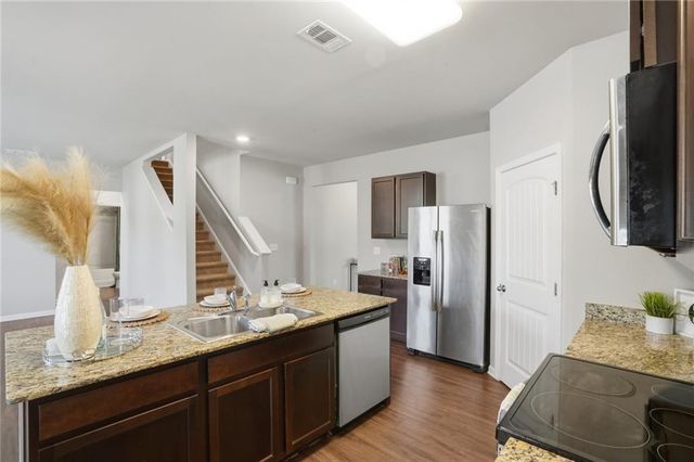 3869 Makeover Court, Atlanta, GA 30349