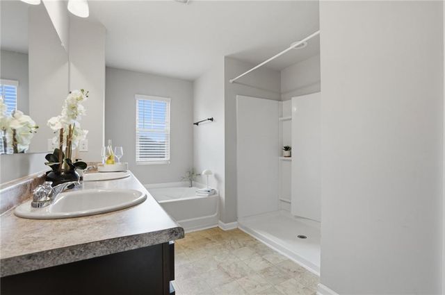 3869 Makeover Court, Atlanta, GA 30349