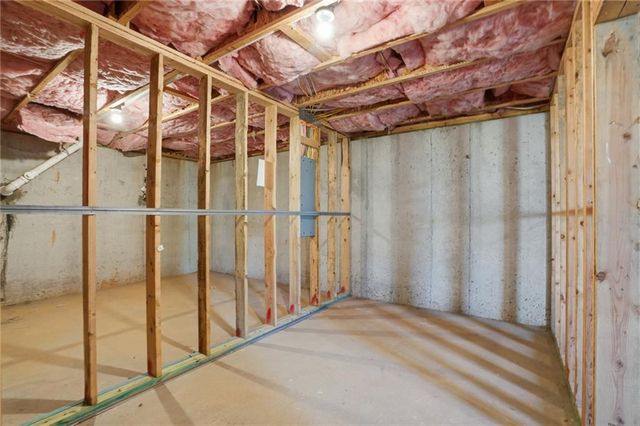 3869 Makeover Court, Atlanta, GA 30349