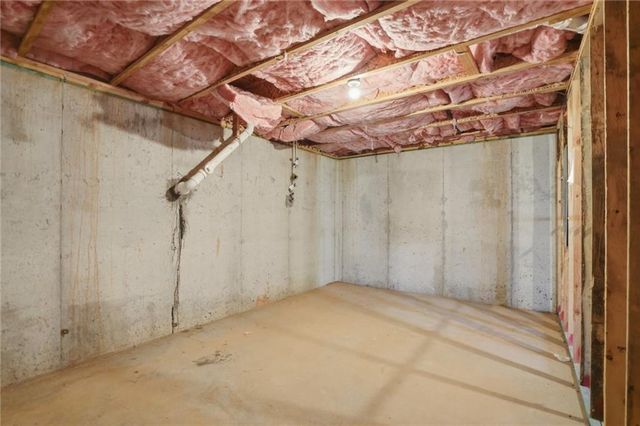 3869 Makeover Court, Atlanta, GA 30349