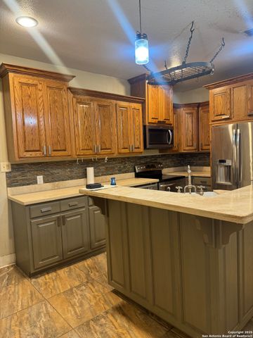 407 N Fort St, Brackettville, TX 78832