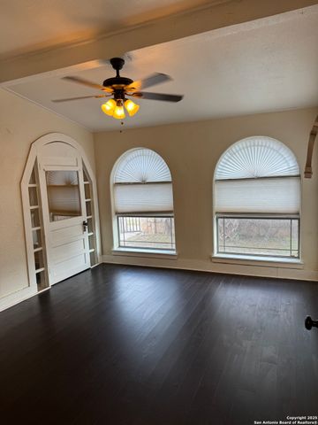 407 N Fort St, Brackettville, TX 78832