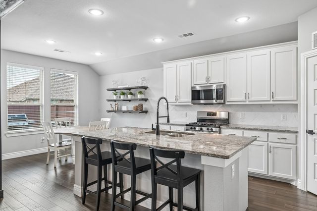 1805 Huntsman Way, Forney, TX 75126