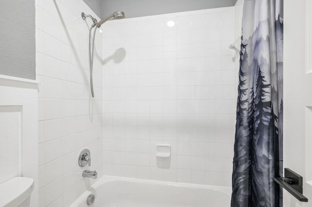 1805 Huntsman Way, Forney, TX 75126