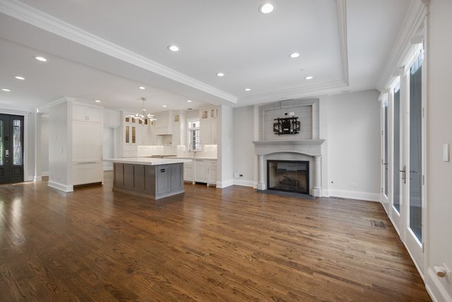 7739 Kenton Avenue, Skokie, IL 60076