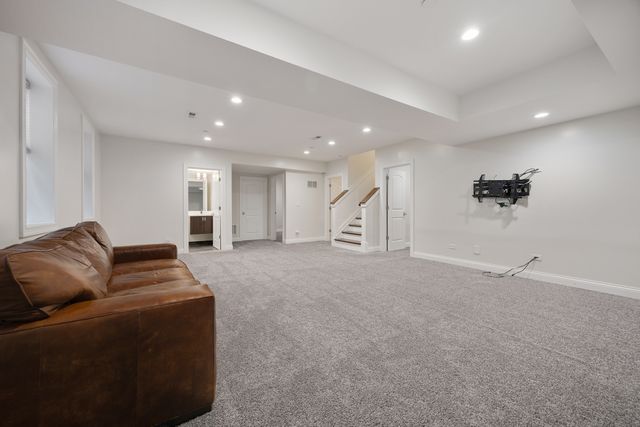 7739 Kenton Avenue, Skokie, IL 60076