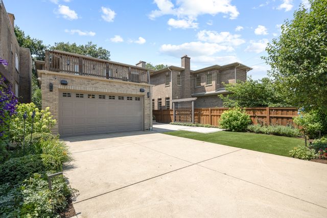 7739 Kenton Avenue, Skokie, IL 60076