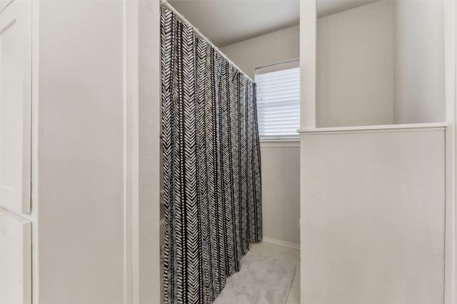 706 Hilltop Drive, Weatherford, TX 76086