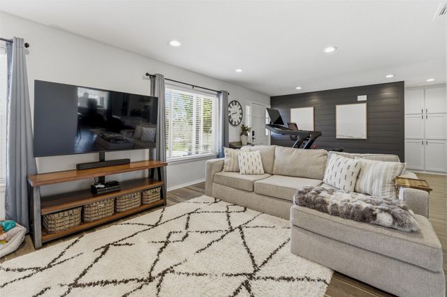 706 Hilltop Drive, Weatherford, TX 76086