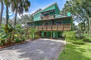 8614 HIBISCUS DRIVE, Tampa, FL 33637