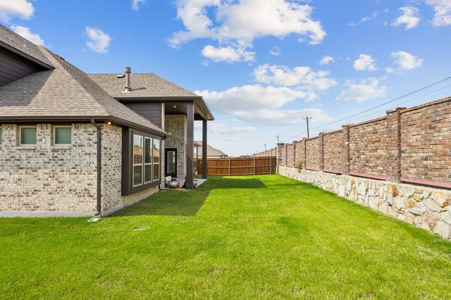 2219 Desmond Drive, Forney, TX 75126