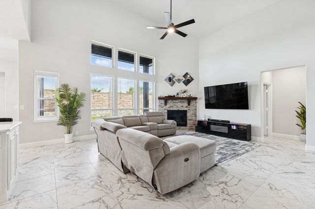 2219 Desmond Drive, Forney, TX 75126