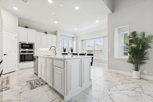2219 Desmond Drive, Forney, TX 75126