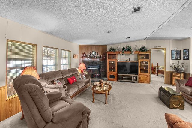 1067 Polson Circle NE, Townsend, GA 31331