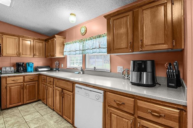 1067 Polson Circle NE, Townsend, GA 31331