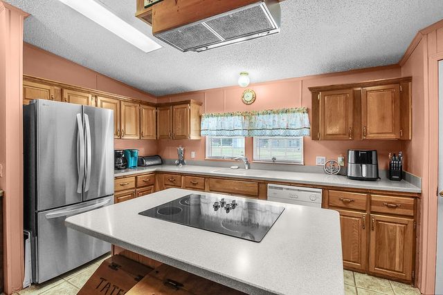 1067 Polson Circle NE, Townsend, GA 31331