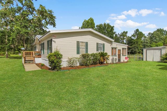 1067 Polson Circle NE, Townsend, GA 31331