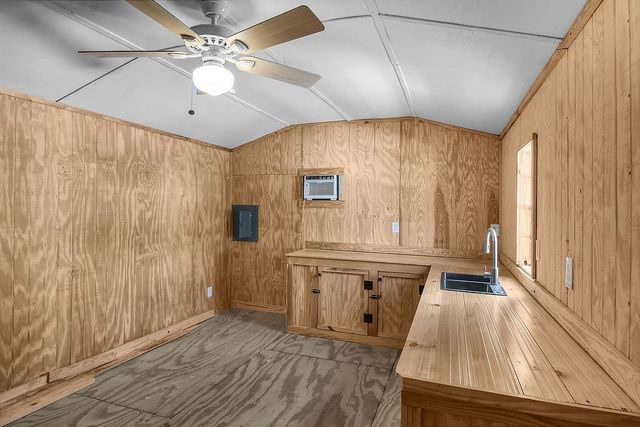 1067 Polson Circle NE, Townsend, GA 31331