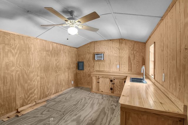 1067 Polson Circle NE, Townsend, GA 31331