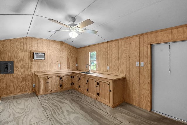 1067 Polson Circle NE, Townsend, GA 31331