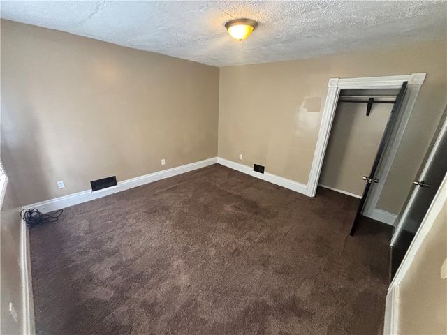 527 Stokes Ave, N Braddock, PA 15104