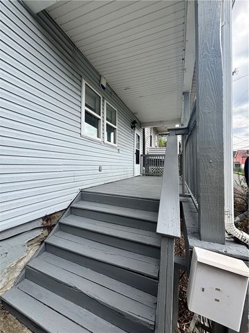 527 Stokes Ave, N Braddock, PA 15104
