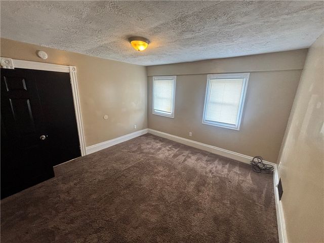 527 Stokes Ave, N Braddock, PA 15104