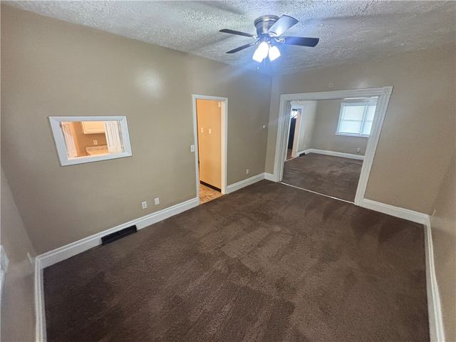 527 Stokes Ave, N Braddock, PA 15104