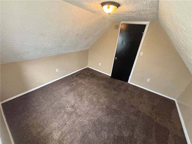 527 Stokes Ave, N Braddock, PA 15104