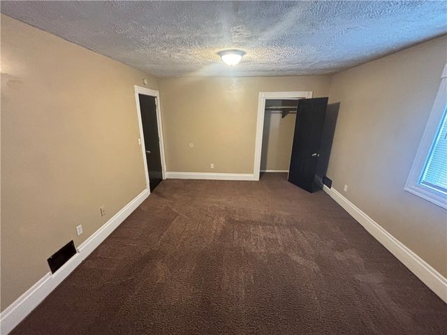 527 Stokes Ave, N Braddock, PA 15104