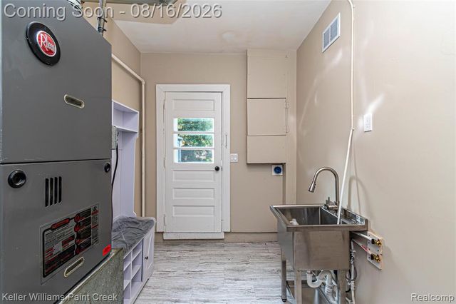 19421 Filmore Street, Southfield, MI 48075
