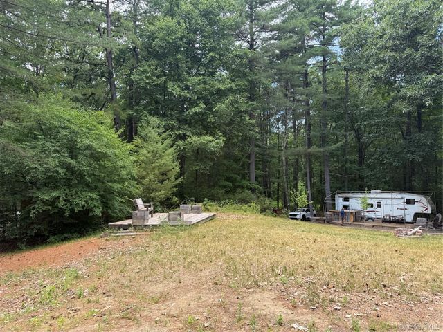 124 Davis Road, Tillson, NY 12486