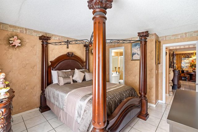 4996 Sable Pine Circle A1, West Palm Beach, FL 33417