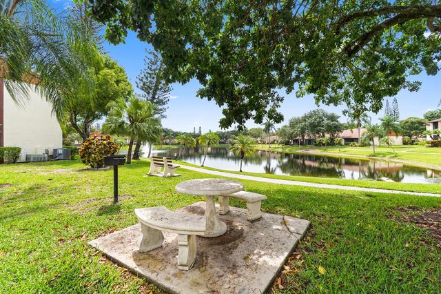 4996 Sable Pine Circle A1, West Palm Beach, FL 33417