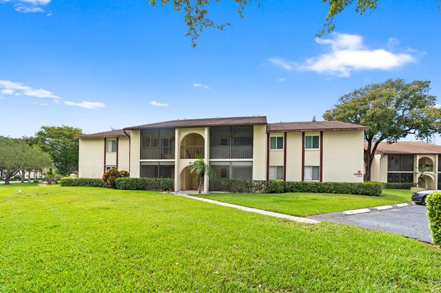 4996 Sable Pine Circle A1, West Palm Beach, FL 33417