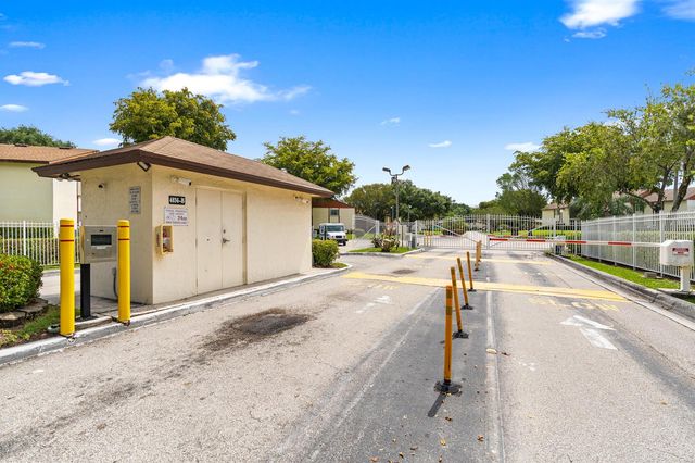 4996 Sable Pine Circle A1, West Palm Beach, FL 33417